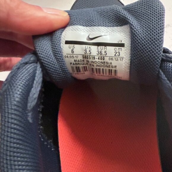 Nike Women's Air Max IVO 580519 400 Thunder Blue & Orange Running Shoe Size 6 - Picture 4 of 5